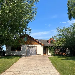 Cherry Blossom Guest house Marton-in-Cleveland
