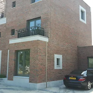 Modern Times Bed & Breakfast Amsterdam